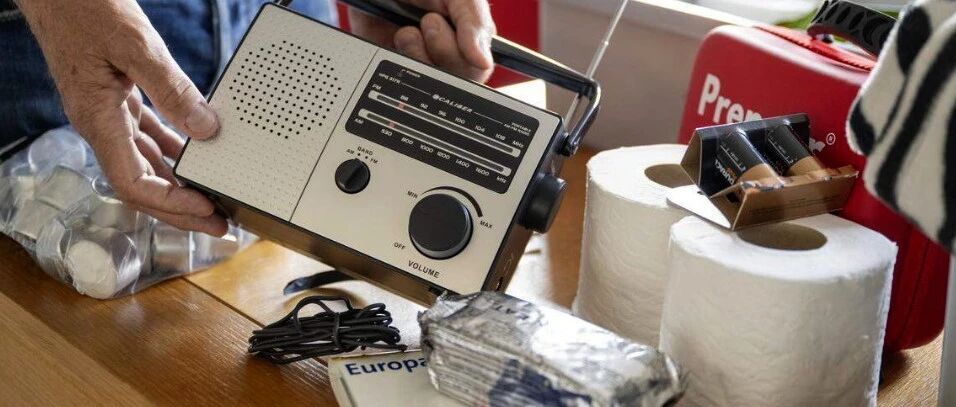 荷兰危机应急与Lisa案|粮票重启、断网停电、阿姆斯特丹命案突破,带你了解荷兰社会最新焦点