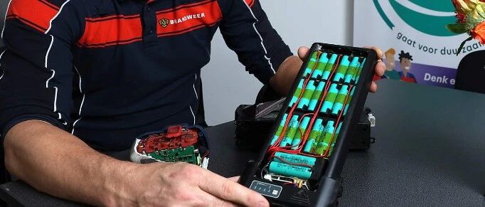 荷兰男子家中电动自行车电池爆炸!专家:这些危险信号千万别忽视!