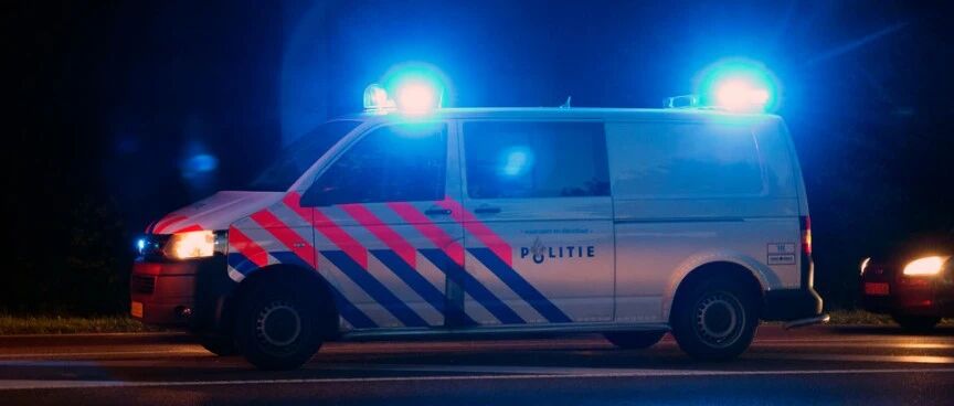 刚获释就飙车撞人？鹿特丹男子刷新“最快被捕”记录…