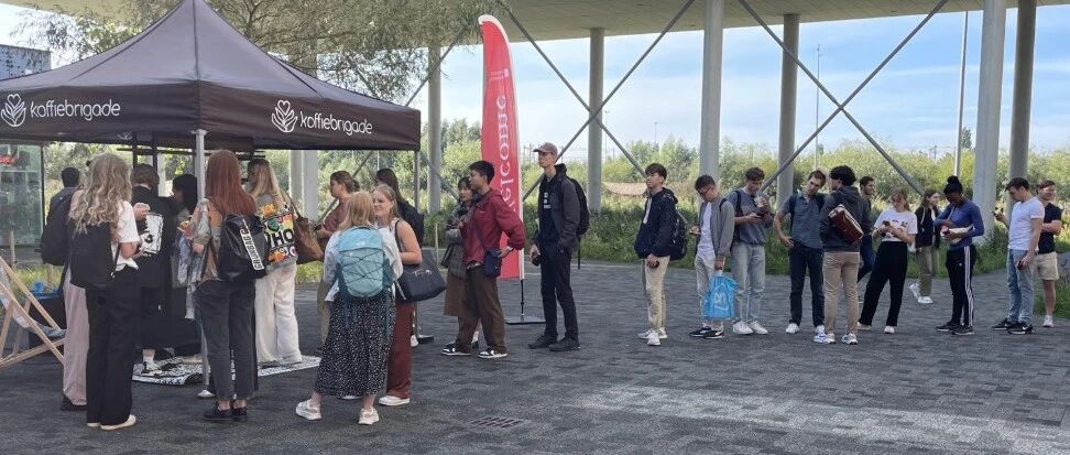 荷兰大学惊现“冷招潮”：留学生减少、工程学科告急、教育界拉警报！