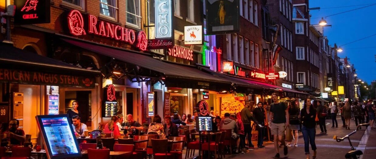 荷兰餐饮业重创!1/5企业财务困难…语言成“求职加速器”:哪些语言最吃香?外籍求职者注意!这些“雷区”不要踩